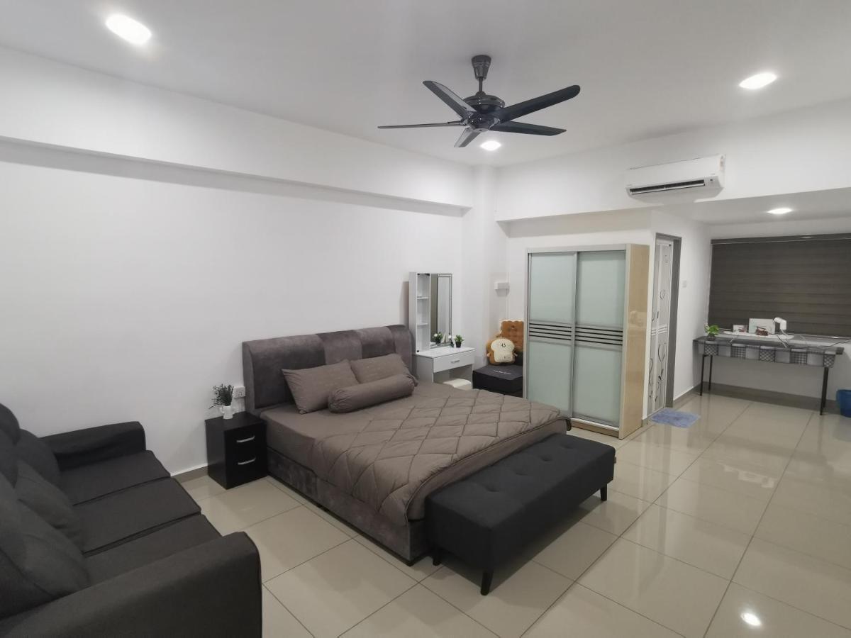 Coco Homestay 旅人の家@The Venus Sitiawan Perak Exteriör bild